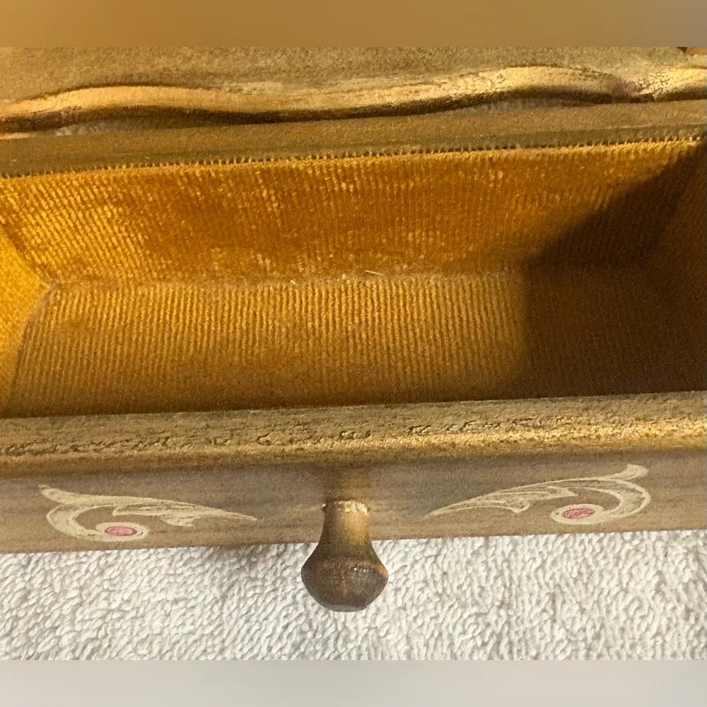 Vintage Wooden Japanese Hand Painted Florentine Jewelry Music Box Dresser